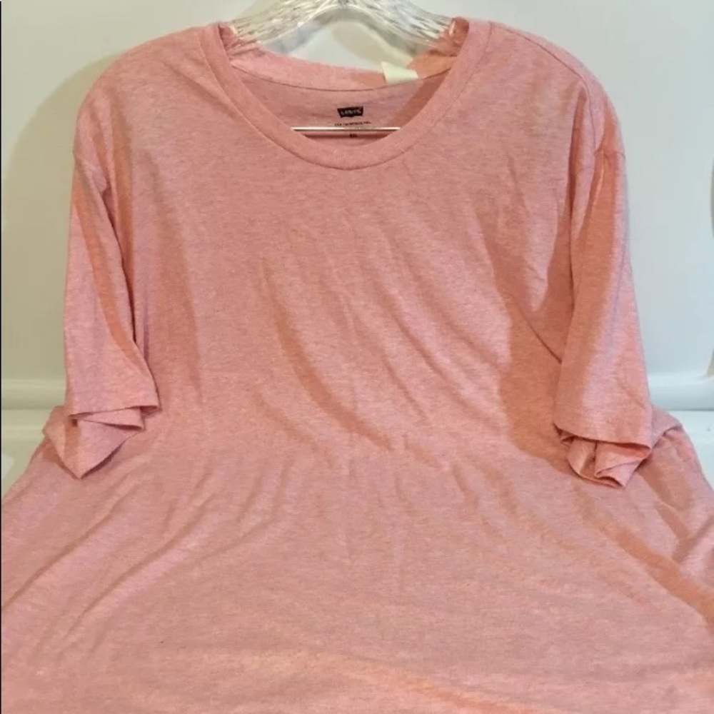 Men’s Levi’s crewneck tee 2XL
